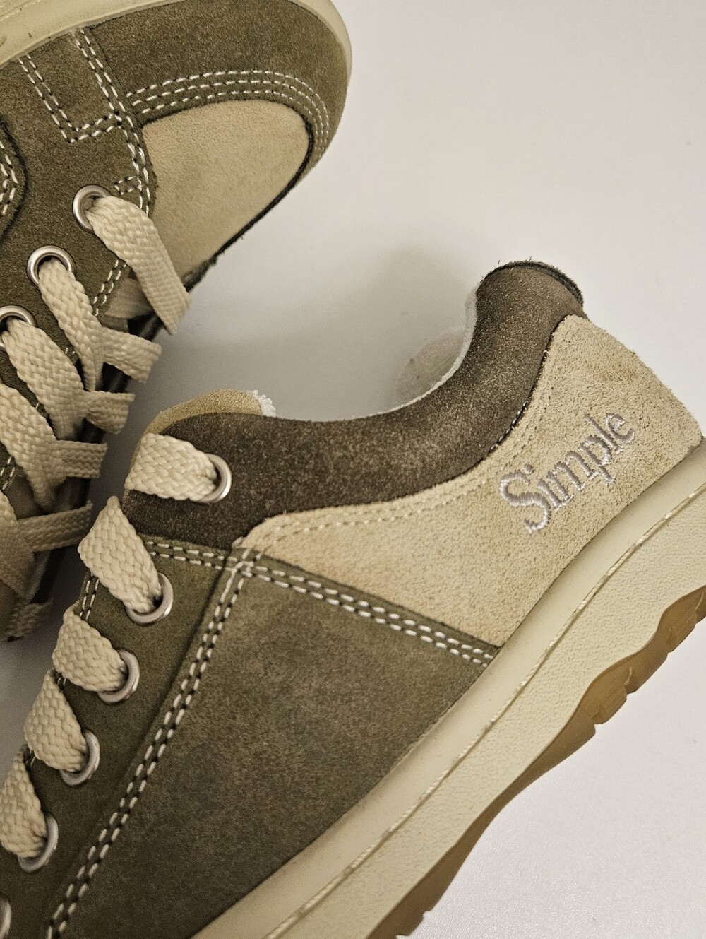 Simple OS Patchwork Skater Sneaker Womens 7 Mens 5 Green Cream Suede Leather - Picture 5 of 6